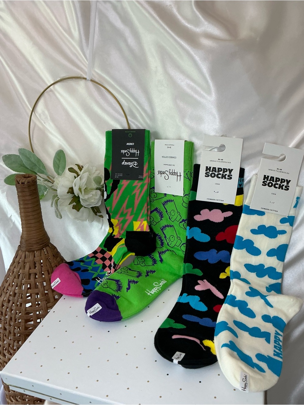 NWT Happy Socks Unisex Colorful Disney Crew Socks - Mult Women 9-11